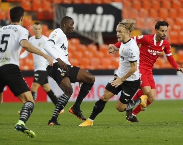 关于马德里竞技发布备战花絮，赛前更衣室发声，CBA常规赛任务艰巨，心理建设被强调的信息