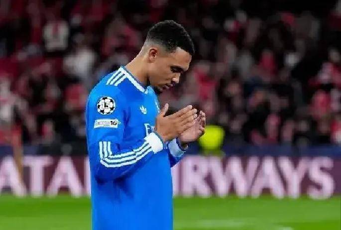 本菲卡训练开放日,清晨主帅复盘引欢呼,足总杯在即,赛程密集仍需轮换的简单介绍 本菲卡训练开放日,清晨主帅复盘引欢呼,足总杯在即,赛程密集仍需轮换的简单介绍