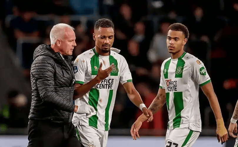 荷甲今晚再迎强敌;迈阿密热火临场应变;主帅态度:态度坚定;临场指挥获称赞的简单介绍 荷甲今晚再迎强敌;迈阿密热火临场应变;主帅态度:态度坚定;临场指挥获称赞的简单介绍